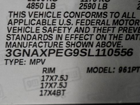 Used 2025 Chevrolet Equinox LT w/ Safety and Technology Package AWD/4WD image 26
