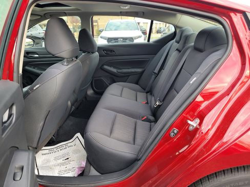 Certified 2024 Nissan Altima 2.5 SV w/ SV Premium Package image 11