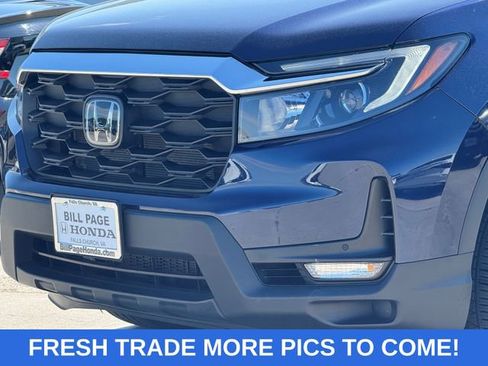 Used 2023 Honda Passport EX-L image 3