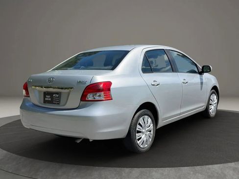 Used 2008 Toyota Yaris S FWD image 4