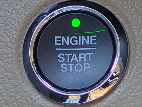 Used 2017 Ford F150 Lariat image 29