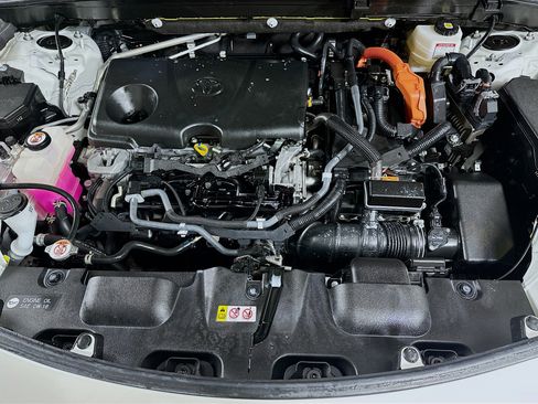 Used 2021 Toyota Venza Limited w/ Carpet Mat Package (TMS) image 28