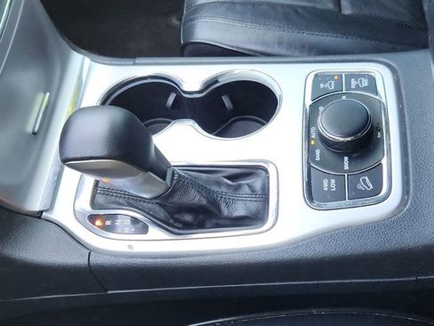 Used 2016 Jeep Grand Cherokee High Altitude AWD/4WD image 18
