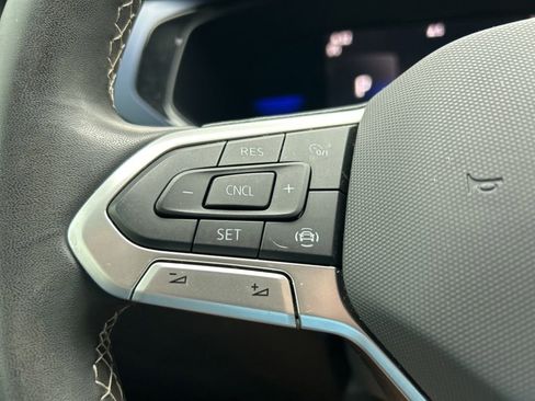 Used 2022 Volkswagen Taos SE image 27