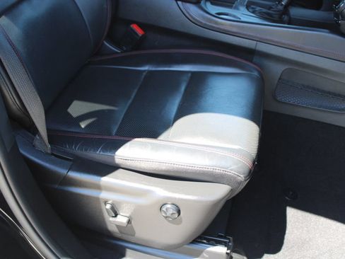 Used 2024 Dodge Durango GT AWD/4WD image 14