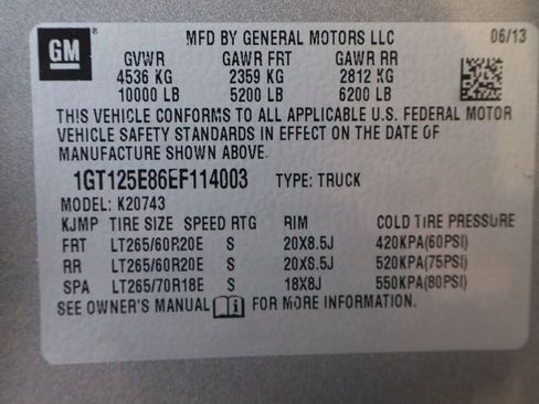 Used 2014 GMC Sierra 2500 Denali w/ Suspension Package, Off-Road image 48