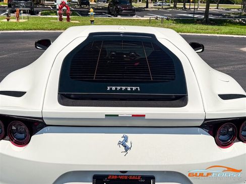 Used 2019 Ferrari 812 Superfast RWD image 51