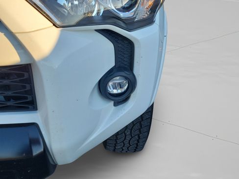 Used 2021 Toyota 4Runner Venture image 10