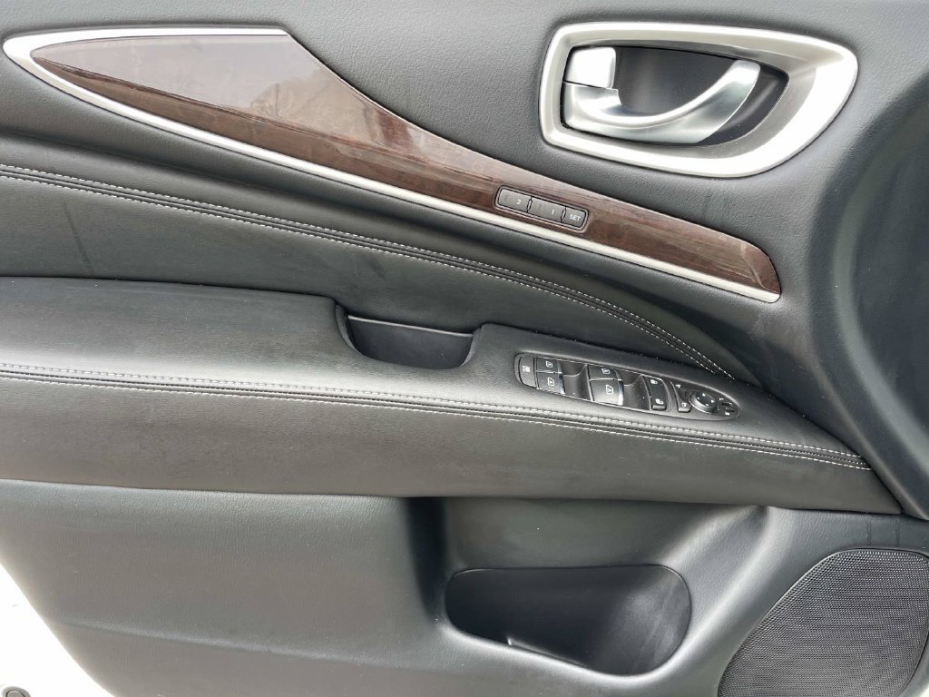 Used 2019 INFINITI QX60 Luxe w/ Sensory Package FWD image 44