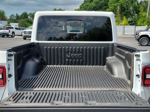 New 2026 Jeep Gladiator Mojave AWD/4WD image 10