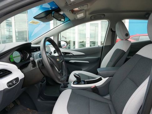 Used 2020 Chevrolet Bolt LT FWD image 4