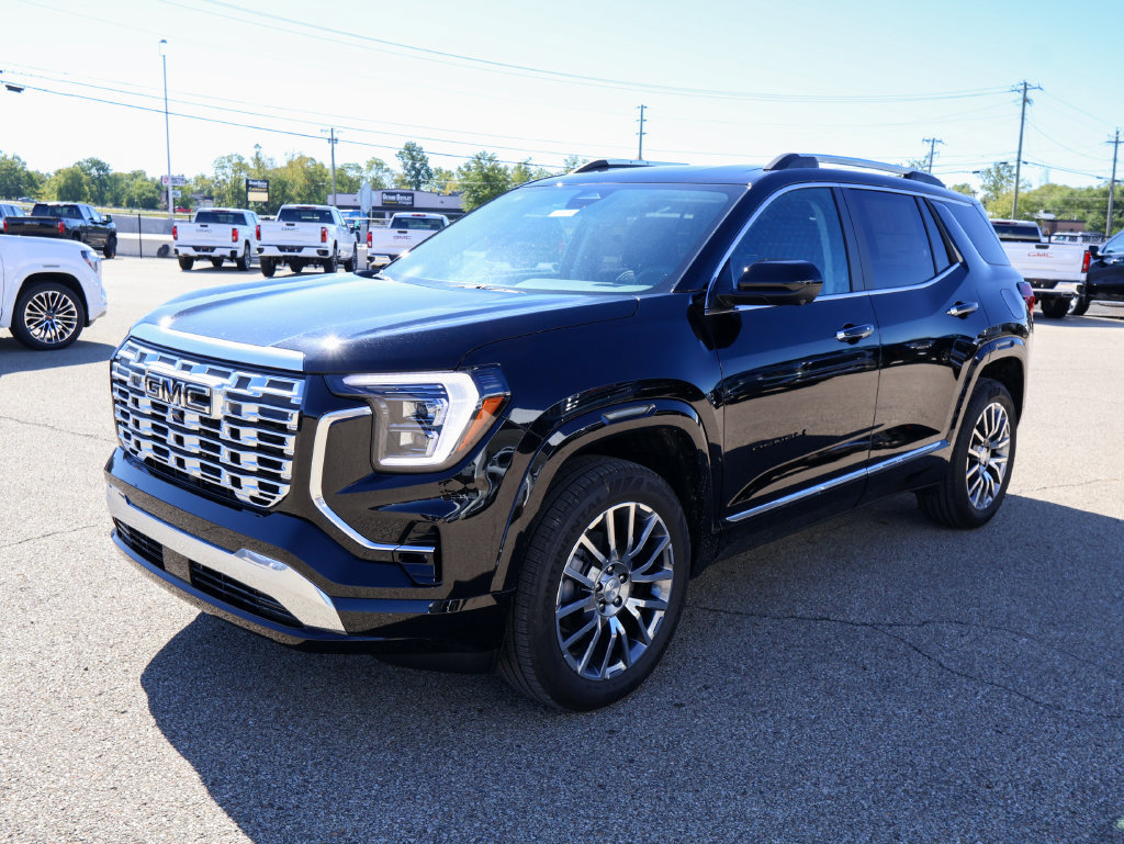 New 2027 GMC Terrain Denali w/ LPO, Black Badging Package AWD/4WD image 31