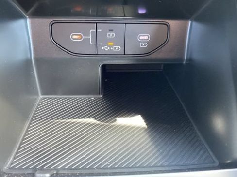 New 2026 Kia Sorento LX FWD image 15