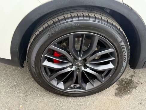 Used 2018 Maserati Levante AWD/4WD image 38
