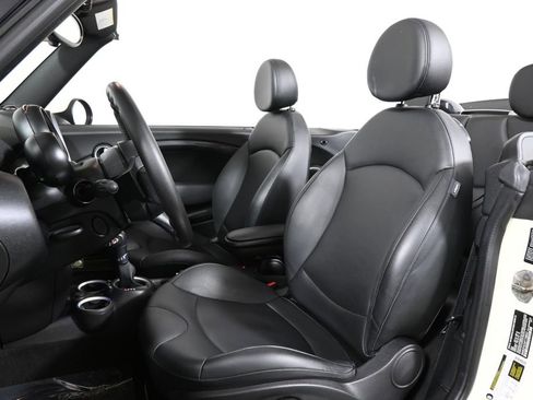 Used 2015 MINI Cooper S image 22