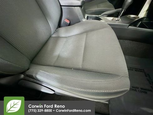 Used 2014 Toyota RAV4 XLE AWD/4WD image 27