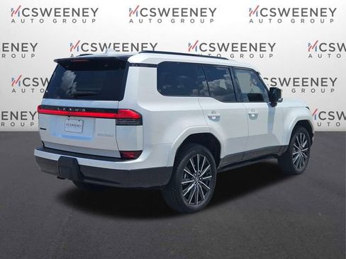 Used 2025 Lexus GX 550 AWD/4WD image 5