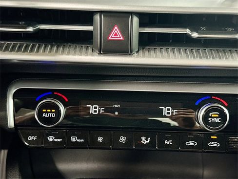 Used 2021 Kia K5 LXS image 15