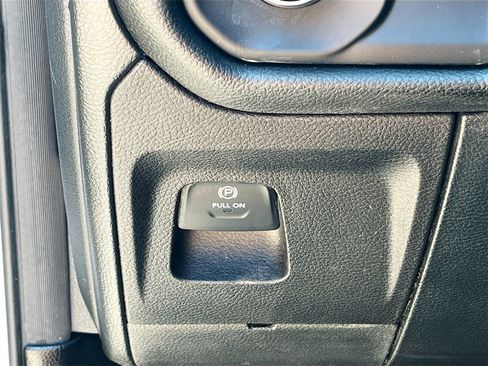 Used 2022 RAM 1500 Tradesman w/ Level 1 Safety Group image 10