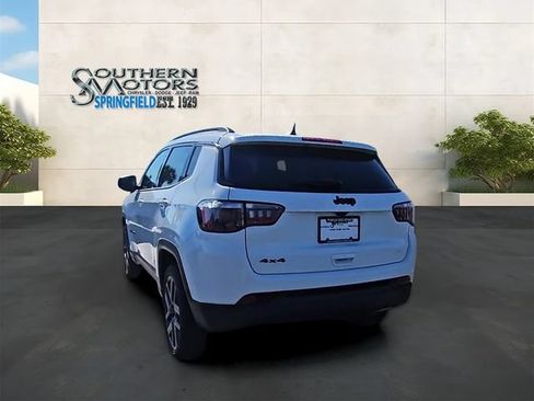 New 2026 Jeep Compass Latitude AWD/4WD image 30