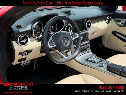 Used 2017 Mercedes-Benz SLC 300 image 8
