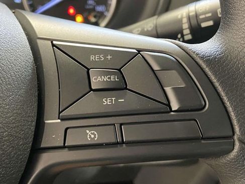 New 2025 Nissan Kicks Play S FWD image 19