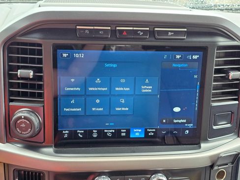 Used 2024 Ford F150 XLT w/ FX4 Off-Road Package AWD/4WD image 15