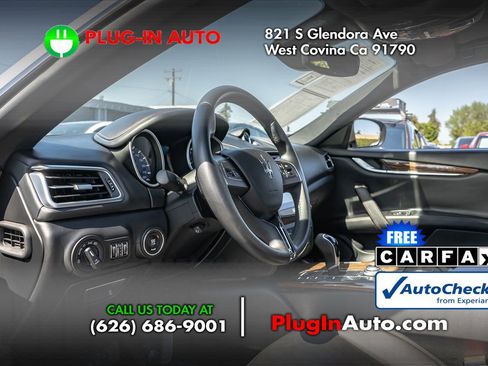 Used 2017 Maserati Ghibli w/ Luxury Package image 6