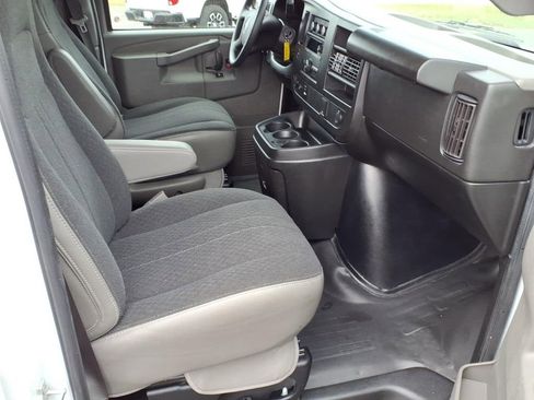 Used 2024 GMC Savana 2500 w/ Driver Convenience Package RWD image 10