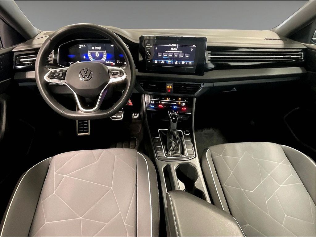 Used 2026 Volkswagen Jetta Sport FWD image 21