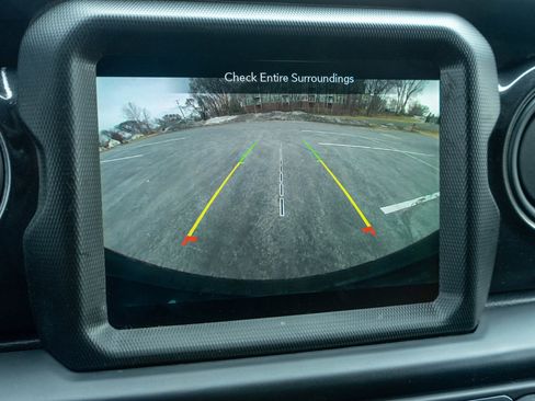 Used 2022 Jeep Wrangler Unlimited Sport image 19