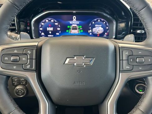 Used 2024 Chevrolet Silverado 1500 RST w/ Convenience Package II RWD image 31