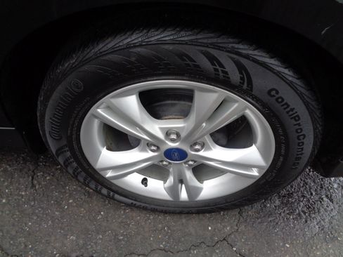 Used 2014 Ford Focus SE w/ SE Winter Package image 23