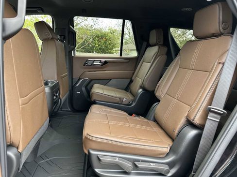 New 2026 Chevrolet Tahoe High Country RWD image 18
