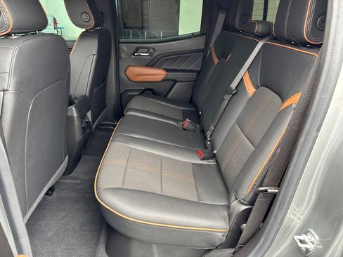 Certified 2025 GMC Canyon AT4 AWD/4WD image 18