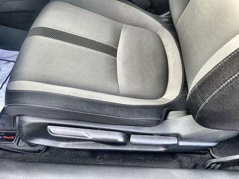 Used 2018 Honda Civic EX-T image 16