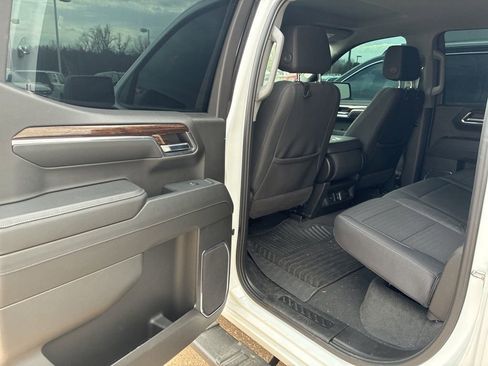 Used 2024 GMC Sierra 1500 Elevation image 10