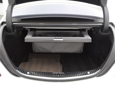 Used 2019 Mercedes-Benz S 560 Sedan image 30
