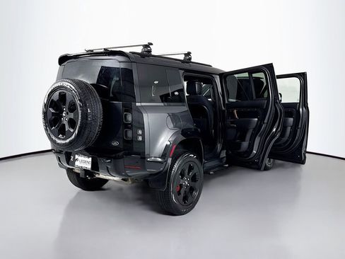 Used 2022 Land Rover Defender 110 X image 28