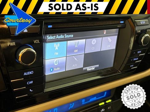Used 2016 Toyota Corolla LE FWD image 28