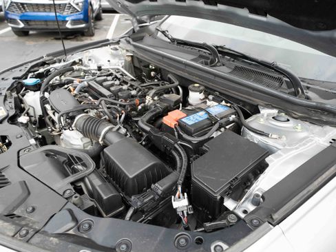 Used 2023 Honda Accord LX image 32