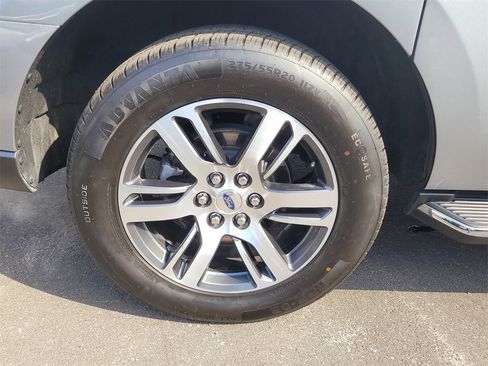 Certified 2023 Ford Expedition Max Limited image 5