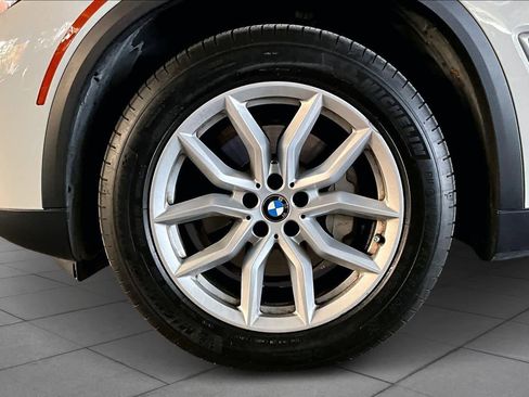 Used 2022 BMW X5 sDrive40i image 9