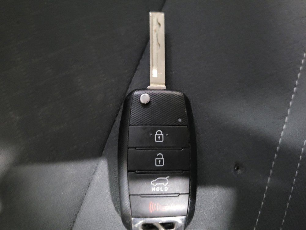 Used 2019 Kia Sorento FWD V6 image 32
