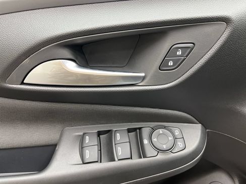 New 2026 Buick Envista Sport Touring w/ Convenience I Package FWD image 7
