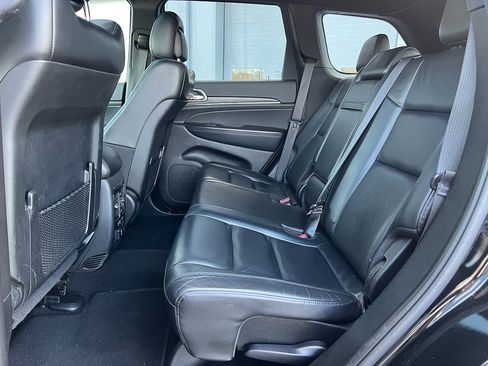 Used 2021 Jeep Grand Cherokee Limited image 25