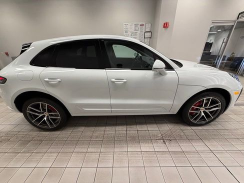 New 2026 Porsche Macan S image 8