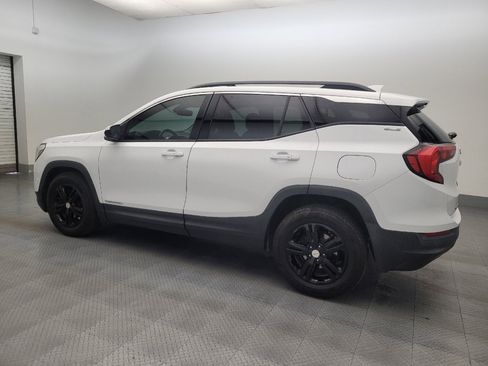 Used 2020 GMC Terrain SLE w/ Driver Convenience Package FWD image 3