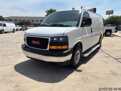 Used 2024 GMC Savana 2500 w/ Driver Convenience Package RWD image 3