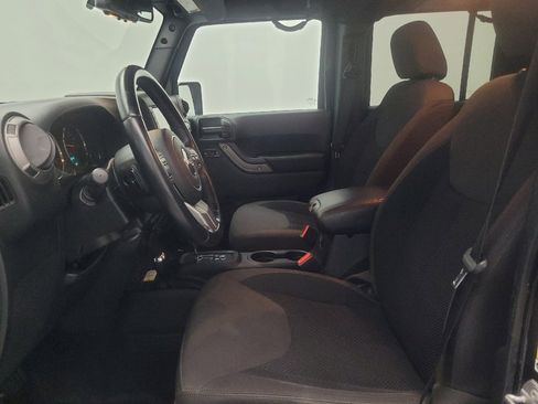 Used 2017 Jeep Wrangler Unlimited Sport AWD/4WD image 17